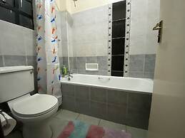 Takdiri Homes Plush 3BR Appartment