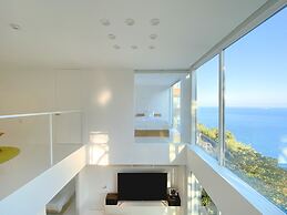 Atami Hamada House