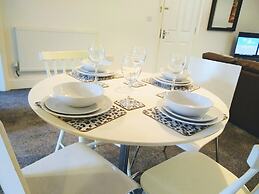Modern Comfy 2-bedroom Flat in St Helens