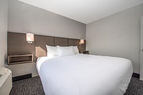 Coast Penticton Hotel