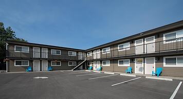 Coast Penticton Hotel