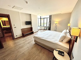 Turkmen Riverside Hotel