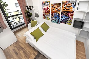 Lumina 4-room apartment in Center