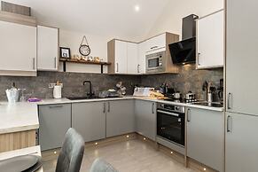 Elm Tree Cottage