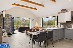 Elm Tree Cottage