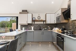 Elm Tree Cottage