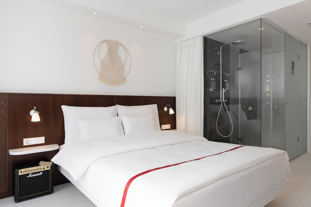 Ruby Claire Hotel Geneva by IHG