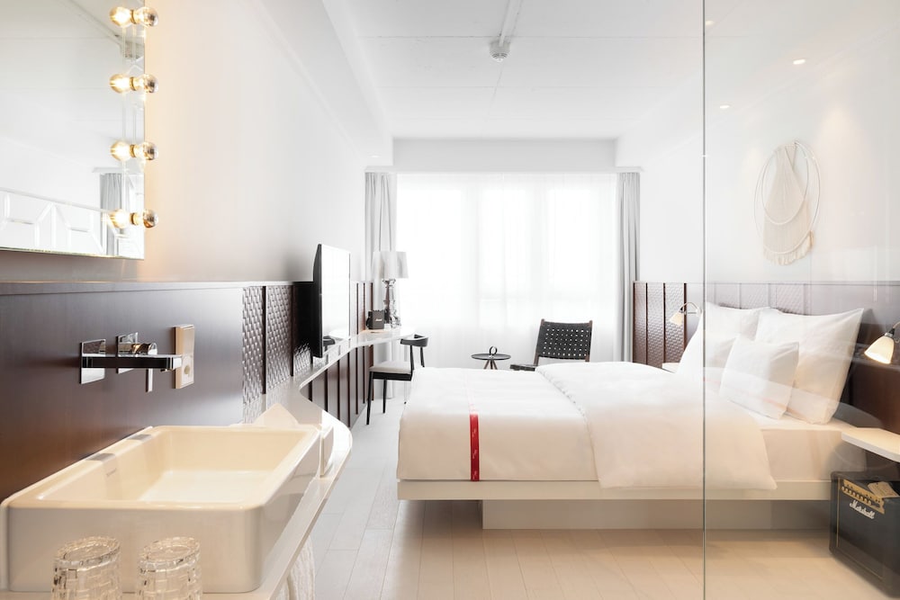 Ruby Claire Hotel Geneva by IHG