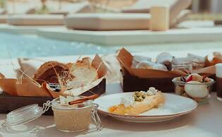 Cove Paros