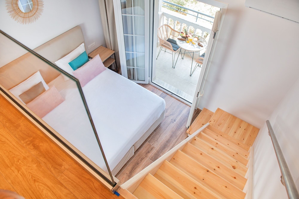 Korina Apart Hotel