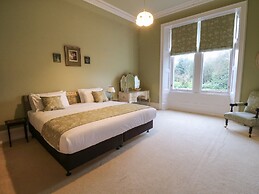 Woodside House