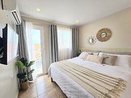 Rooi Santo Residence