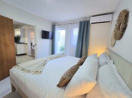 Rooi Santo Residence