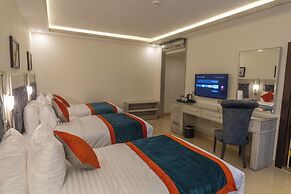 Petra Canyon Hotel