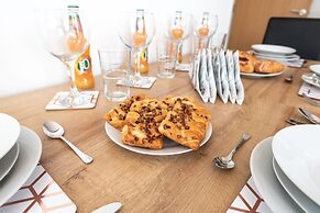 Silver Moon Silver Service Apartments Freeparking