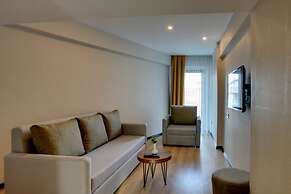 Leo suites Hotel