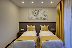 Leo suites Hotel