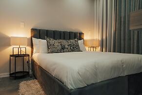 Reserved Suites Illovo
