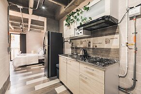 Hotel Magenta Lof
