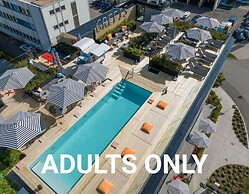 GREFIS Hotel