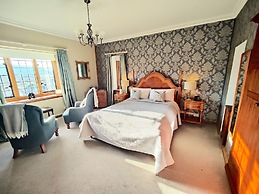 Bossington Hall