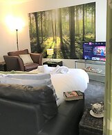 Restful 1-bedroom Flat in St Helens