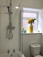 Restful 1-bedroom Flat in St Helens