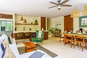 Luxury & Nature Meet Plus a Private Pool & Roof Pool