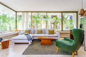 Luxury & Nature Meet Plus a Private Pool & Roof Pool