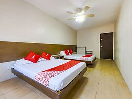 Metro Deluxe Residences