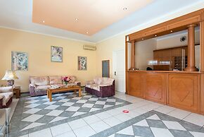 Eriva Hotel