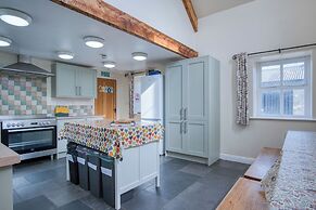 Bunk House - 4 Bedroom - Llangenith