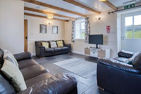 Bunk House - 4 Bedroom - Llangenith