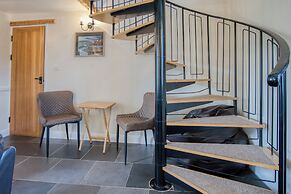 Bunk House - 4 Bedroom - Llangenith