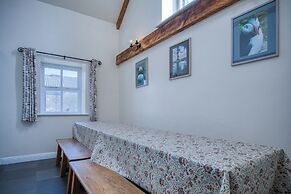Bunk House - 4 Bedroom - Llangenith