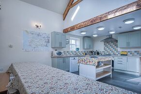 Bunk House - 4 Bedroom - Llangenith