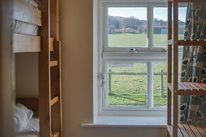 Bunk House - 4 Bedroom - Llangenith