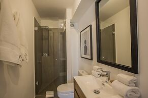Primera Parada Lofts by Wynwood-House
