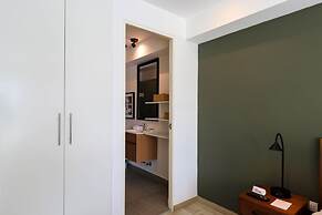 Primera Parada Lofts by Wynwood-House