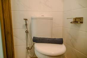 Comfortable Studio With Pool View At Sky House Bsd Apartment