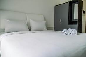 Comfortable Studio With Pool View At Sky House Bsd Apartment