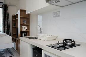Elegant And Comfortable Studio Sky House Bsd Apartment