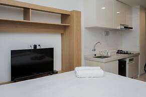 Elegant And Comfortable Studio Sky House Bsd Apartment