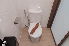 Homey And Minimalist Studio At Sky House Bsd Apartment