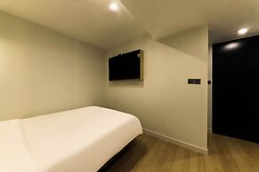 HOTEL 701