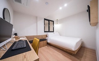 HOTEL 701