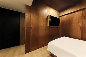 HOTEL 701