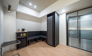 HOTEL 701