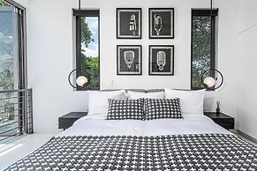 Onyx by Blue Sky Luxury