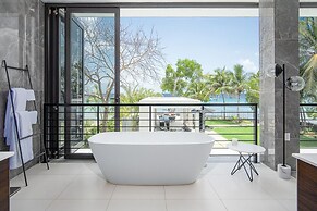 Onyx by Blue Sky Luxury